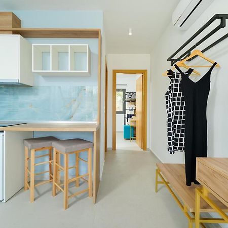 Miracle Suites By Klisma Beach Skála Kallirákhis エクステリア 写真
